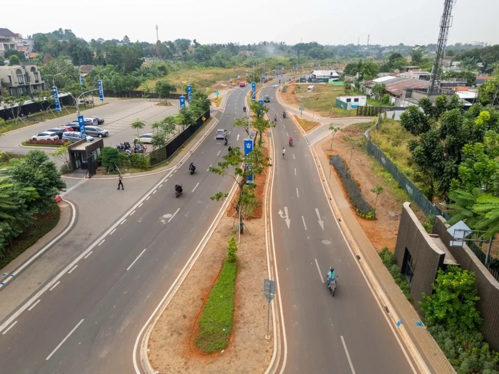 Boulevard menuju kawasan Vireya dari udara