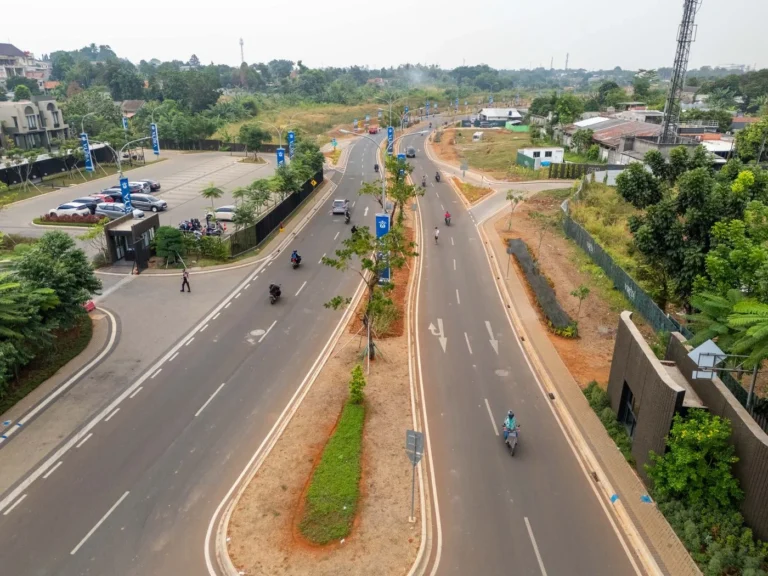 Boulevard menuju kawasan Vireya dari udara